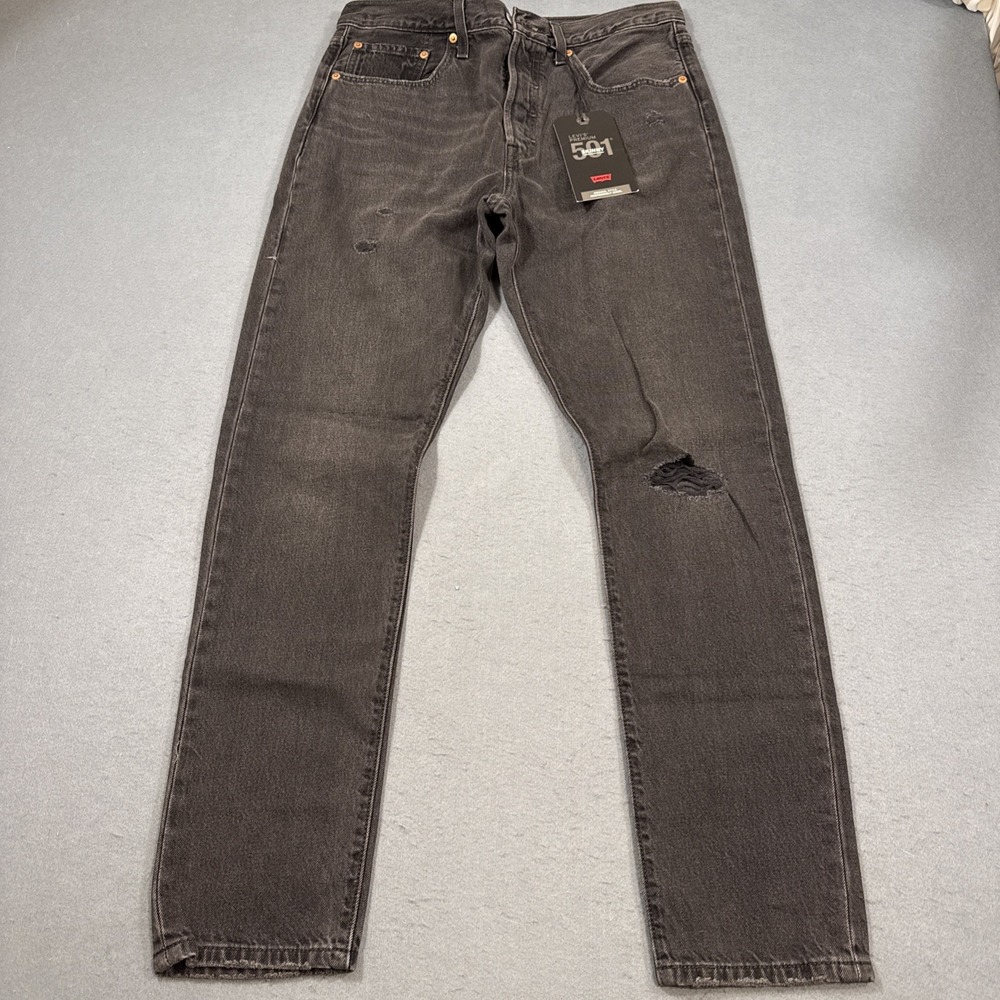 JEANS Levis 501  MEN 30/30 Skinny  Button Fly High Rise Fitted   NWT